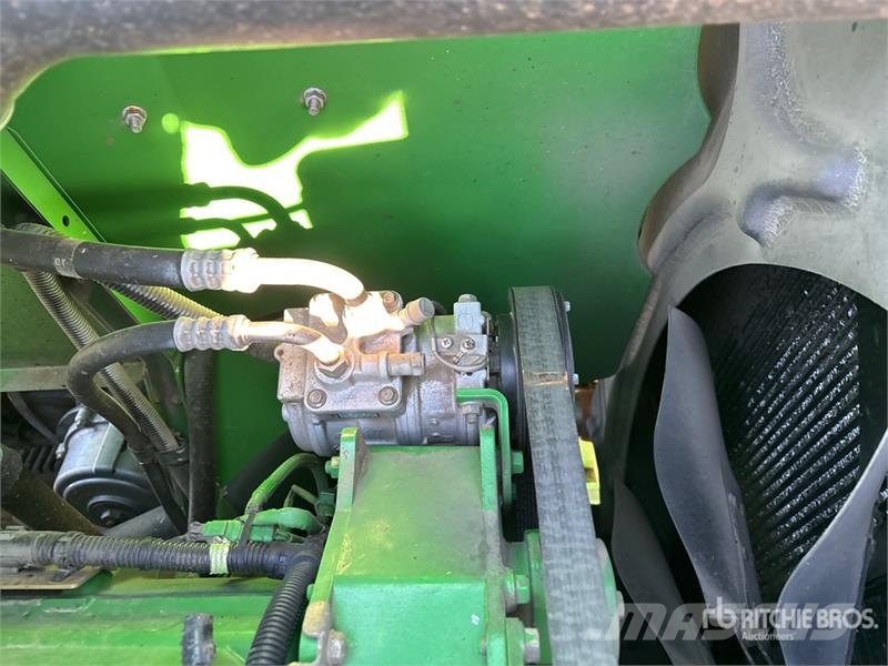 John Deere 9870 STS Mähdrescher