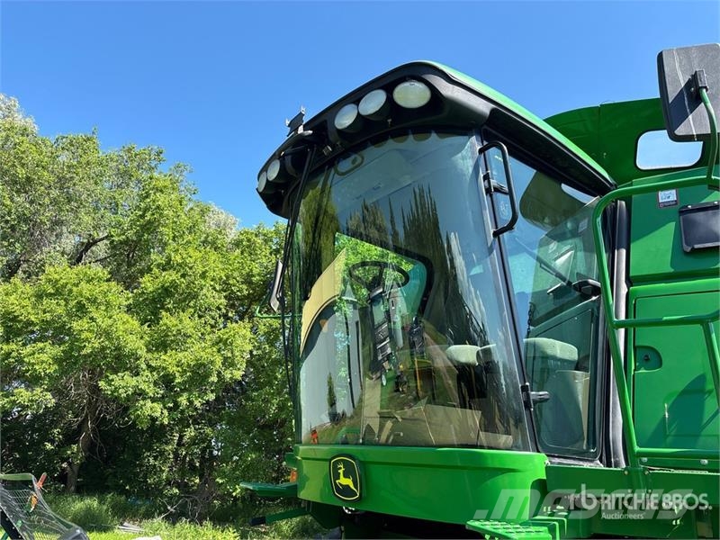 John Deere 9870 STS Зернозбиральні комбайни