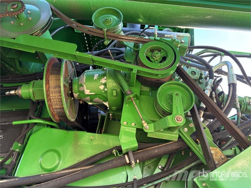 John Deere 9870 STS Mähdrescher