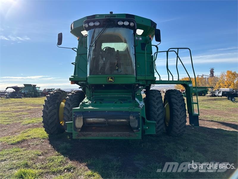John Deere 9870 STS Mähdrescher