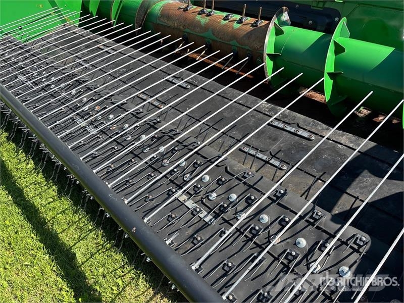 John Deere 9870 STS Зернозбиральні комбайни