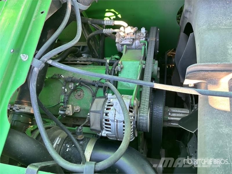 John Deere 9870 STS Mähdrescher