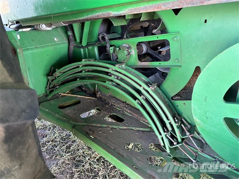 John Deere 9870 STS Mähdrescher