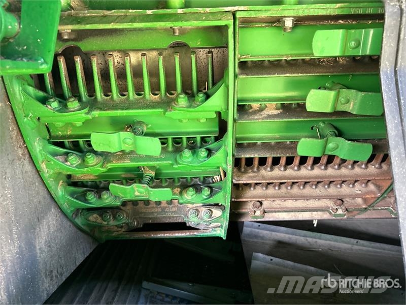 John Deere 9870 STS Зернозбиральні комбайни