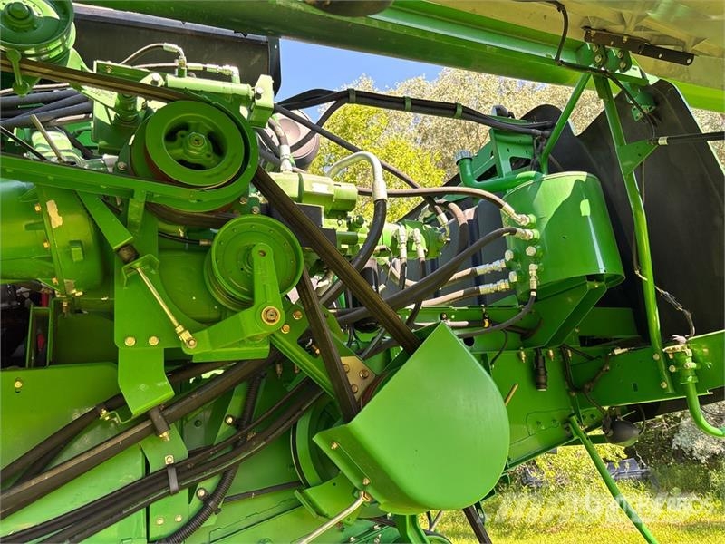 John Deere 9870 STS Зернозбиральні комбайни