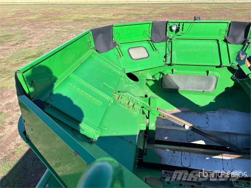 John Deere 9870 STS Mähdrescher
