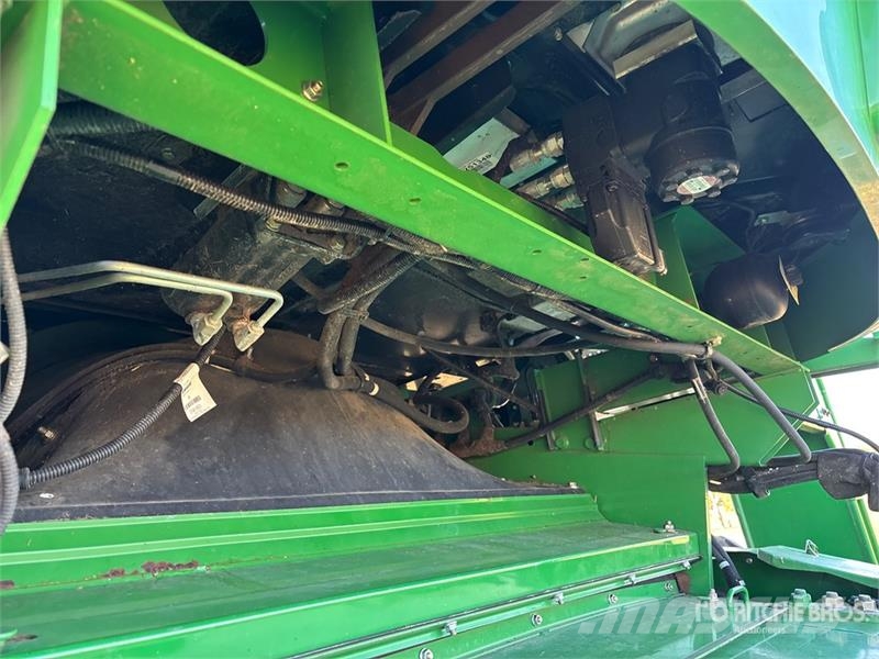 John Deere 9870 STS Mähdrescher
