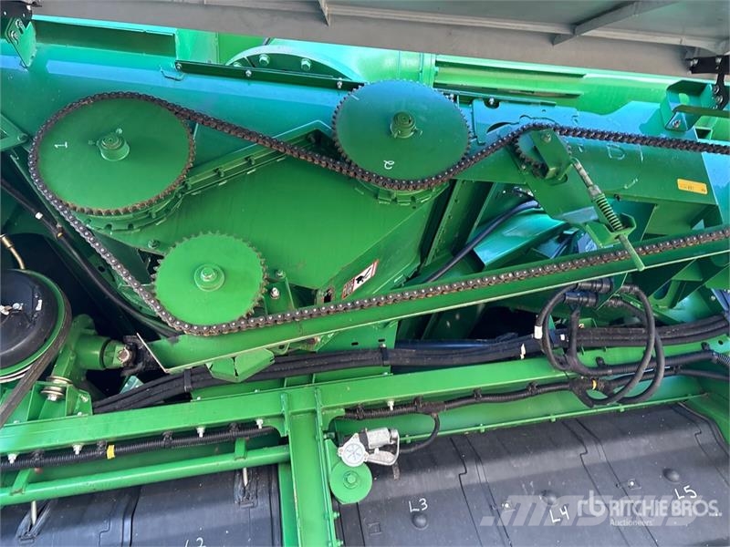 John Deere 9870 STS Mähdrescher