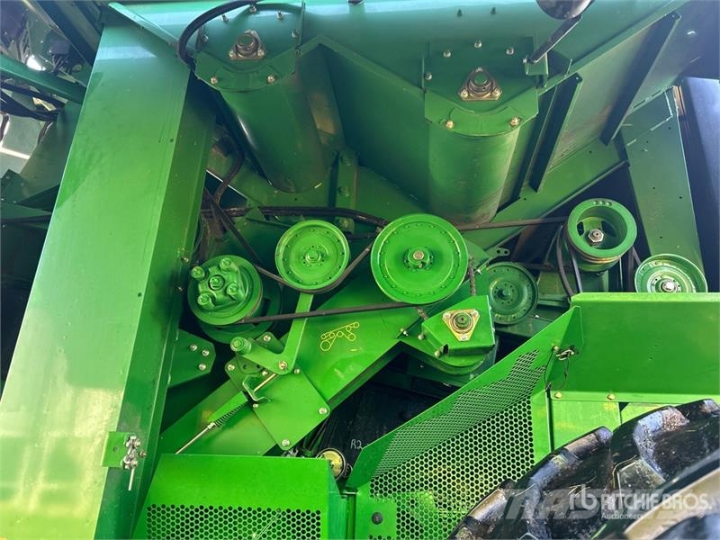 John Deere 9870 STS Зернозбиральні комбайни
