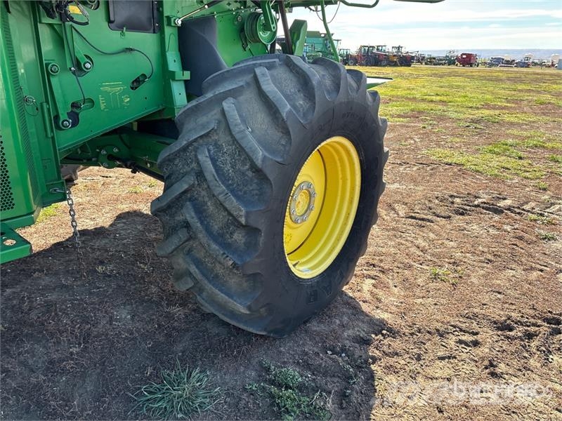 John Deere 9870 STS Mähdrescher