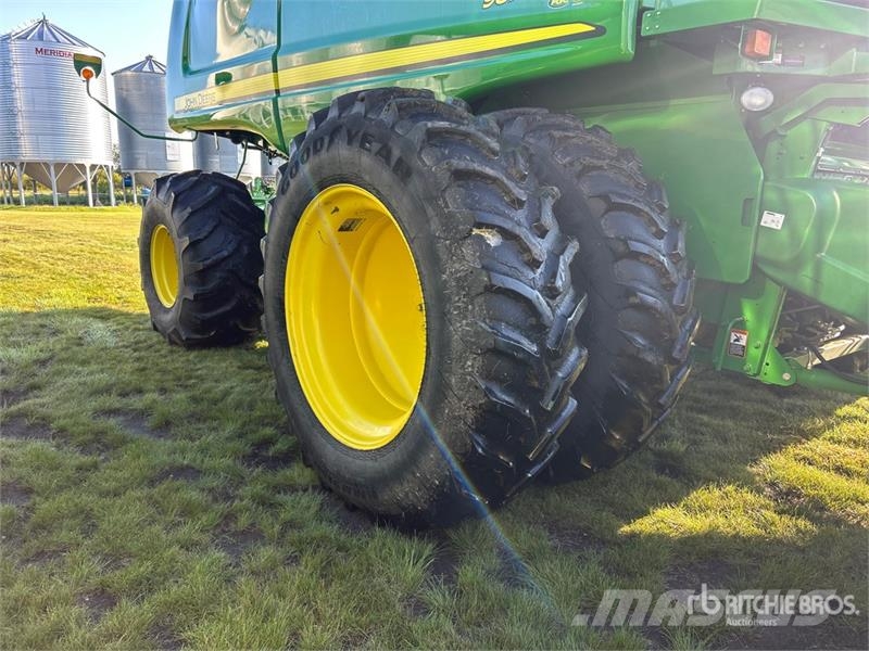 John Deere 9870 STS Зернозбиральні комбайни