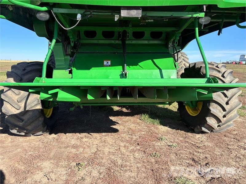 John Deere 9870 STS Mähdrescher