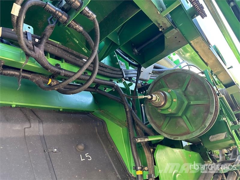John Deere 9870 STS Mähdrescher