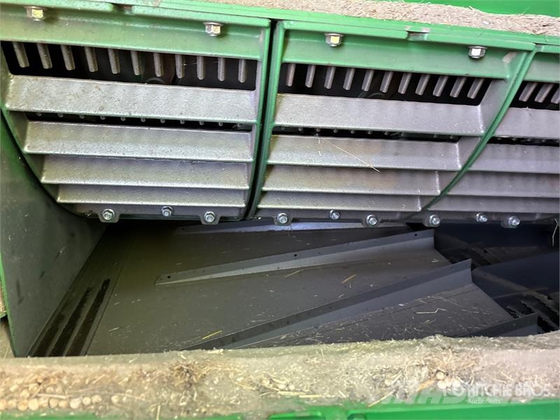 John Deere 9870 STS Mähdrescher