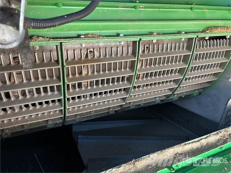 John Deere 9870 STS Mähdrescher