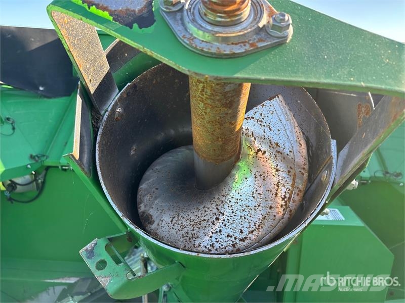 John Deere 9870 STS Mähdrescher