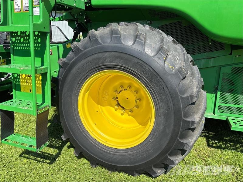 John Deere 9870 STS Зернозбиральні комбайни
