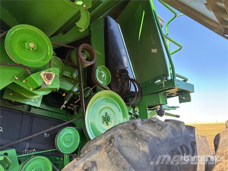 John Deere 9870 STS Mähdrescher