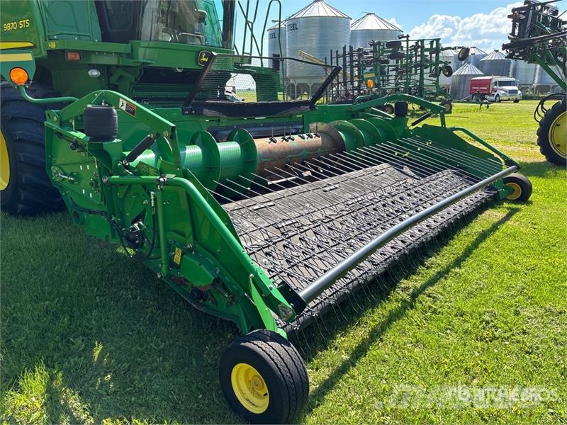 John Deere 9870 STS Зернозбиральні комбайни