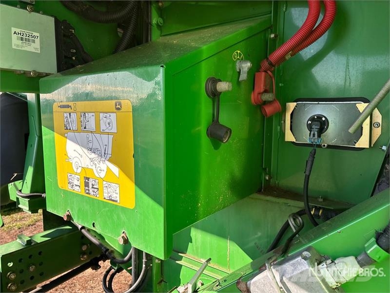John Deere 9870 STS Mähdrescher