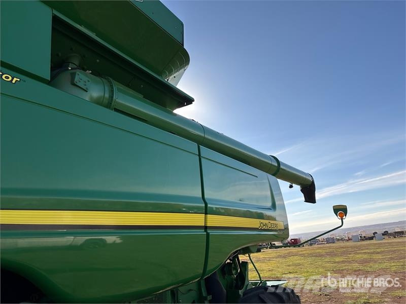 John Deere 9870 STS Mähdrescher