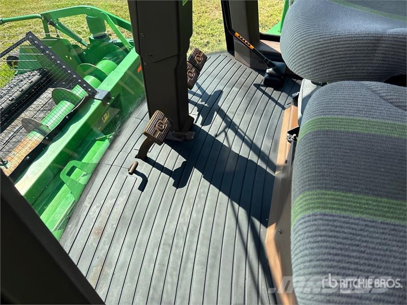 John Deere 9870 STS Зернозбиральні комбайни