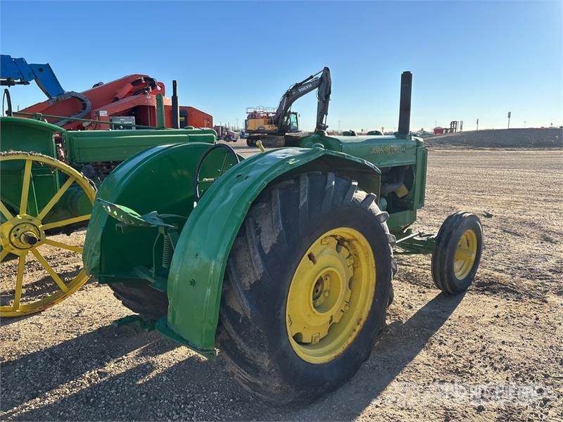 John Deere A0 2WD Wide Front Antique Tractor Traktori