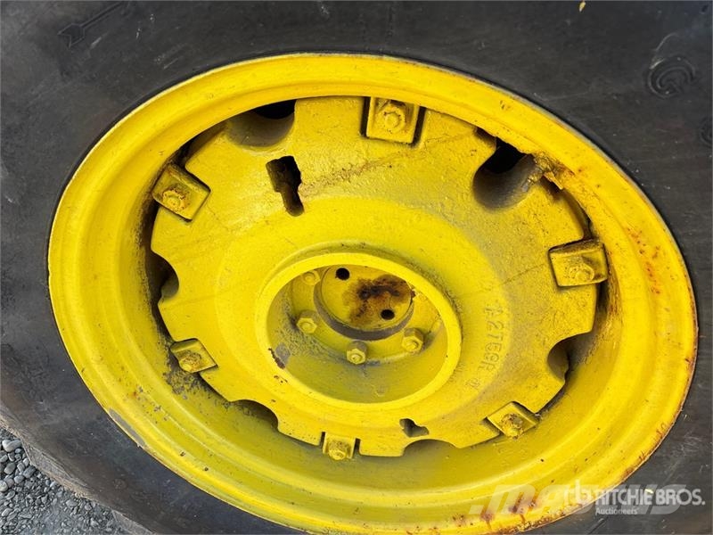 John Deere A0 2WD Wide Front Antique Tractor Traktori
