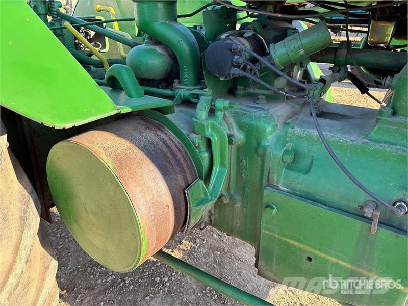 John Deere A0 2WD Wide Front Antique Tractor Traktori