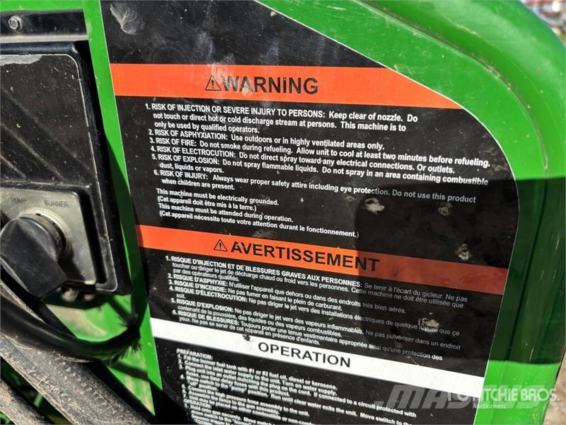 John Deere AC-2000EH Pressure Washer Düsük basinçli yikama makinalari