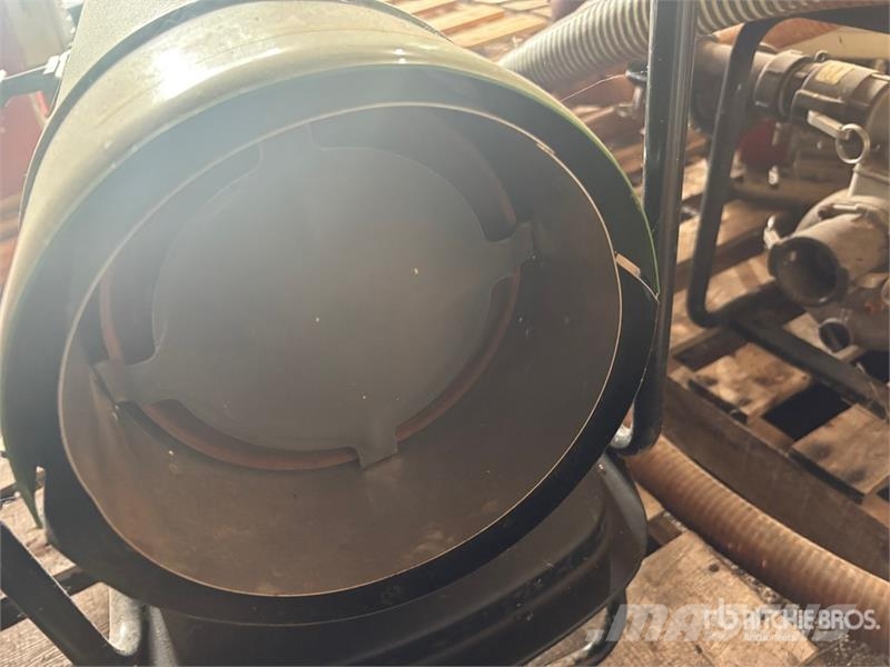 John Deere AC135 135000 BTU Space Heater Heating and thawing equipment