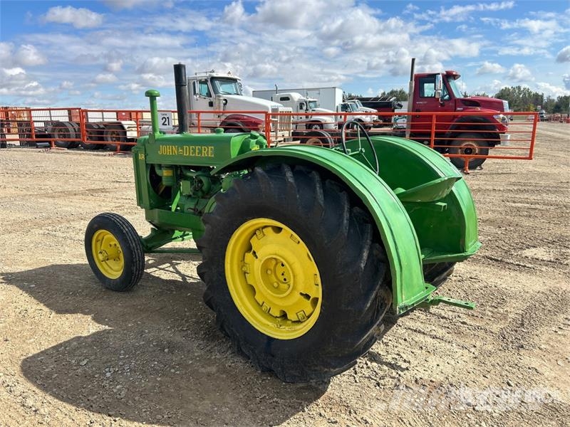 John Deere AR 2WD Antique Tractor Traktori