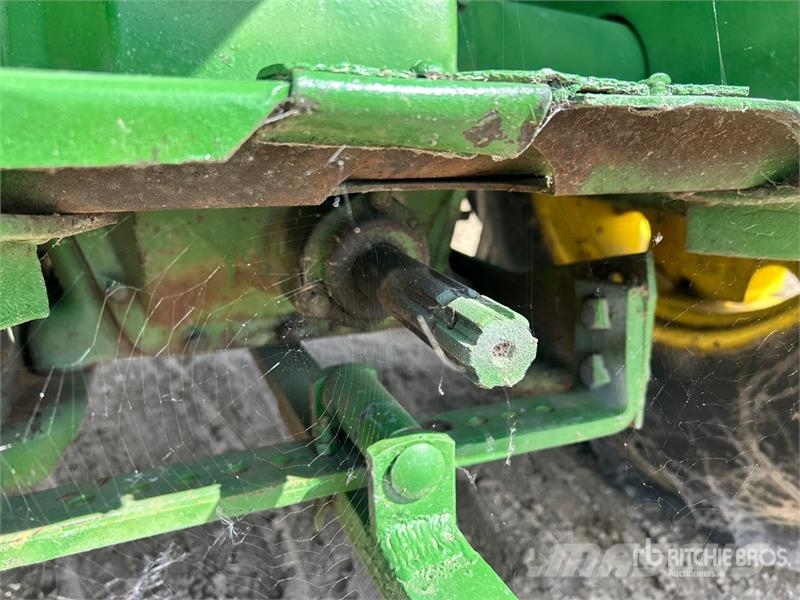 John Deere AR 2WD Antique Tractor Traktori
