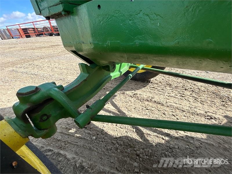 John Deere AR 2WD Antique Tractor Traktori