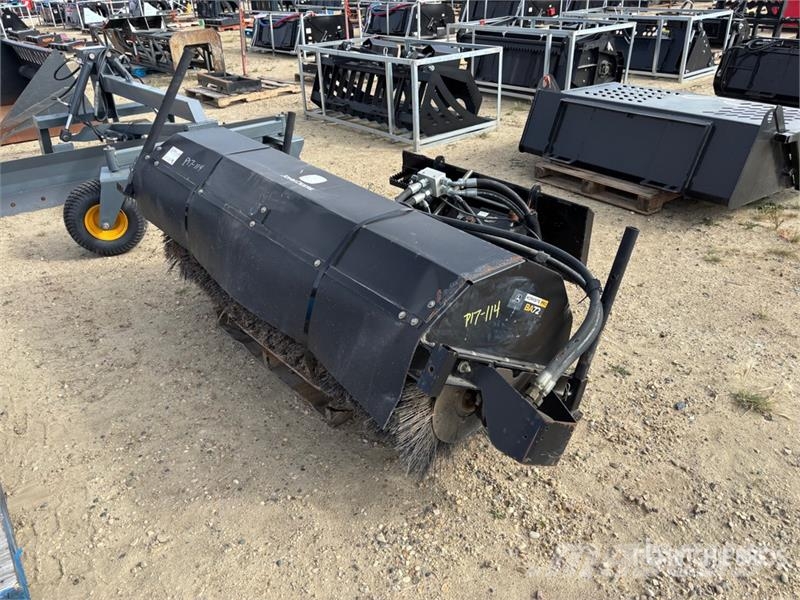 John Deere BA72 73 in Skid Steer Sweeper Kefék