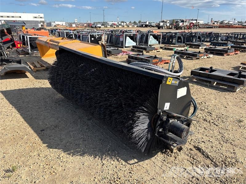 John Deere BA840 84 in Skid Steer Broom Ψήκτρες