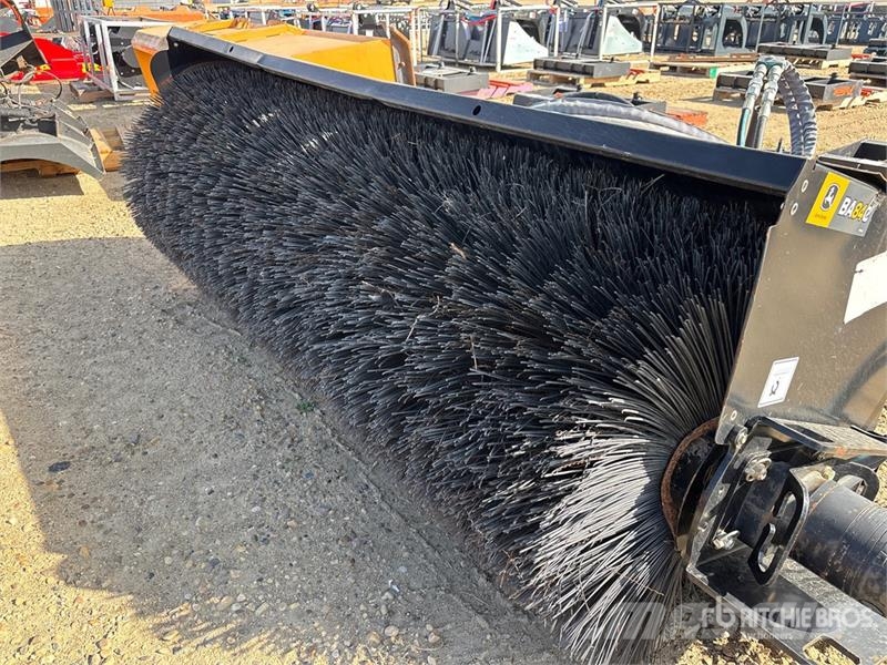 John Deere BA840 84 in Skid Steer Broom Ψήκτρες