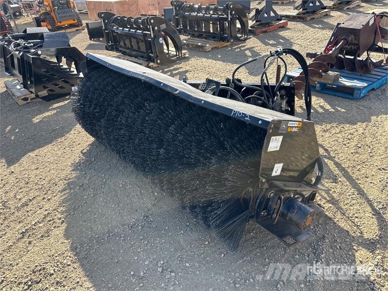 John Deere BA84C 84 in Skid Steer Broom Четки