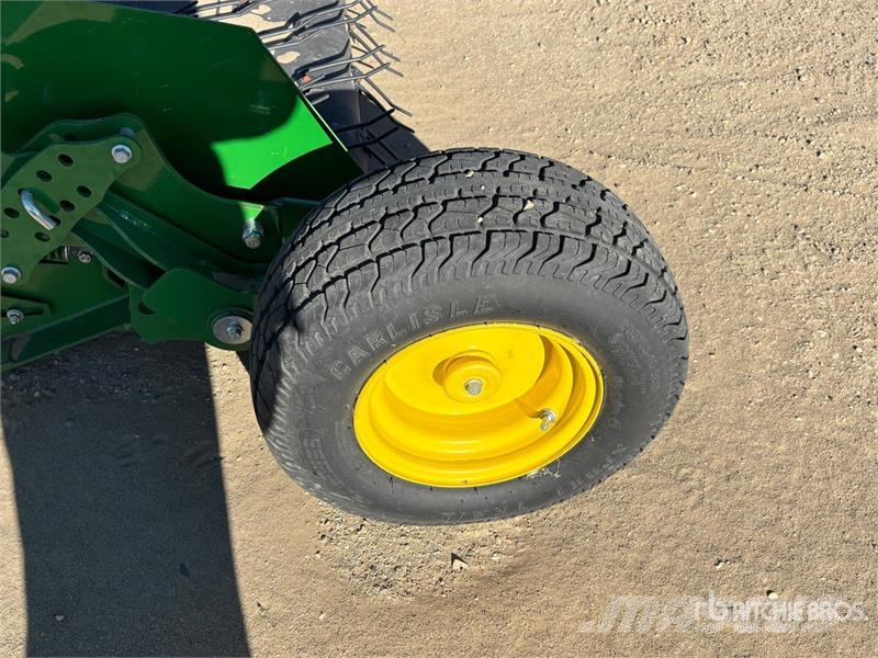 John Deere BP15 15 ft Belt Combine Pickup Header Kombájn adapterek