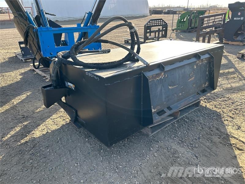 John Deere BR72 72 in Pick Up Skid Steer Sweeper فرش