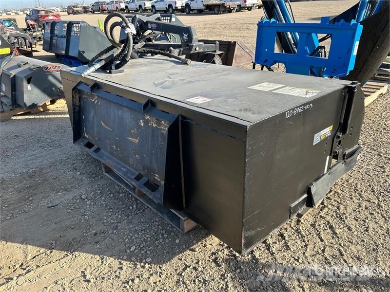 John Deere BR72 72 in Pick Up Skid Steer Sweeper فرش