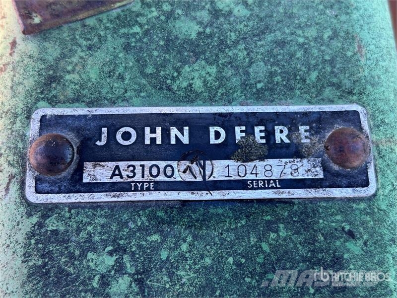 John Deere Breaking Plow محاريث