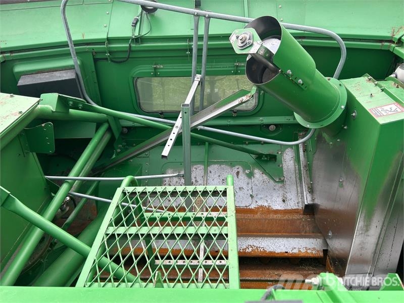 John Deere CTS II Combine Harvester Skurtreskere