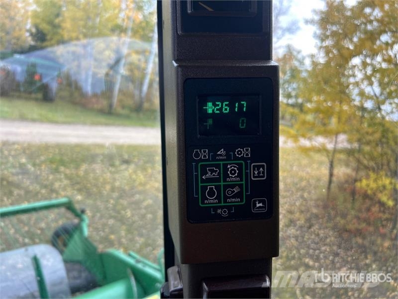 John Deere CTS II Combine Harvester Skurtreskere