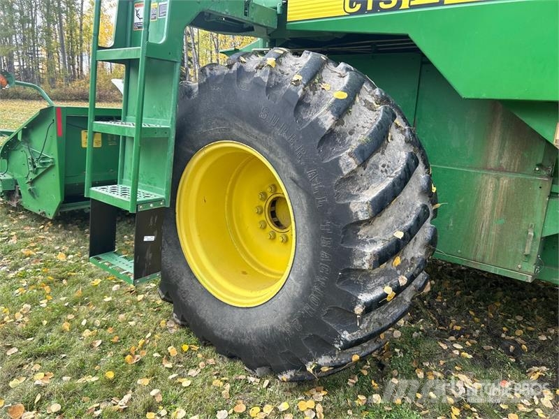 John Deere CTS II Combine Harvester Skurtreskere
