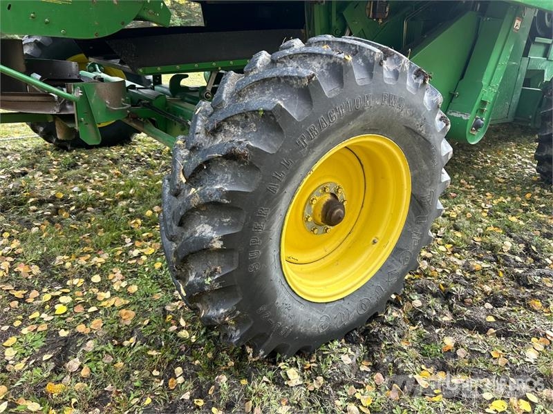 John Deere CTS II Combine Harvester Skurtreskere