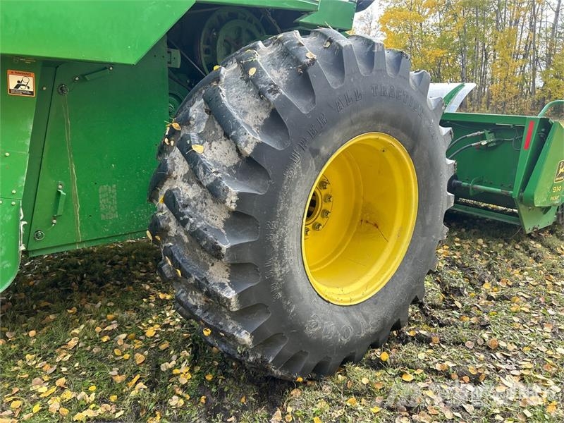 John Deere CTS II Combine Harvester Skurtreskere