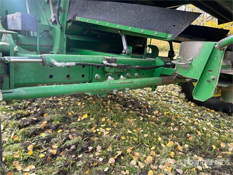 John Deere CTS II Combine Harvester Skurtreskere