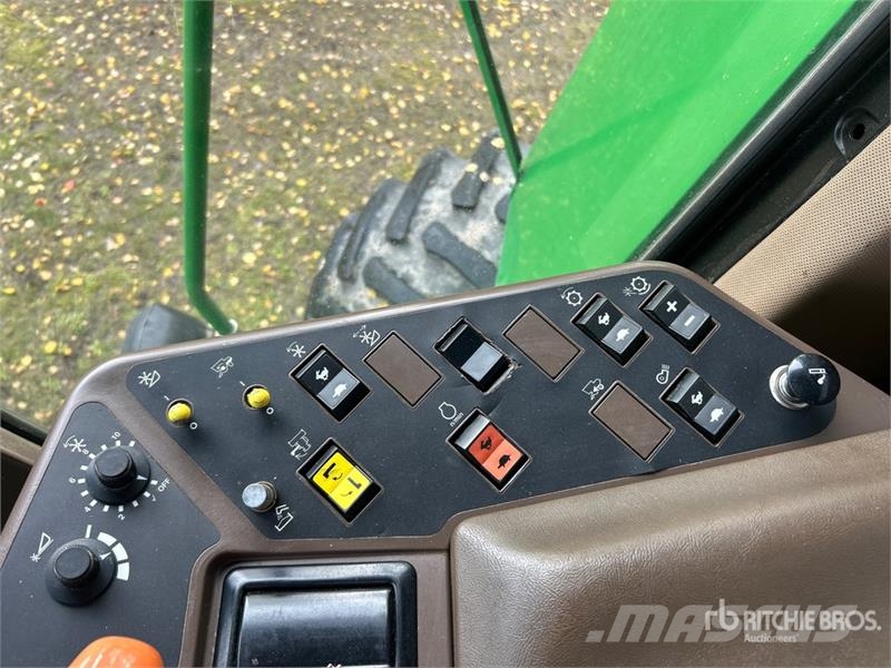 John Deere CTS II Combine Harvester Skurtreskere