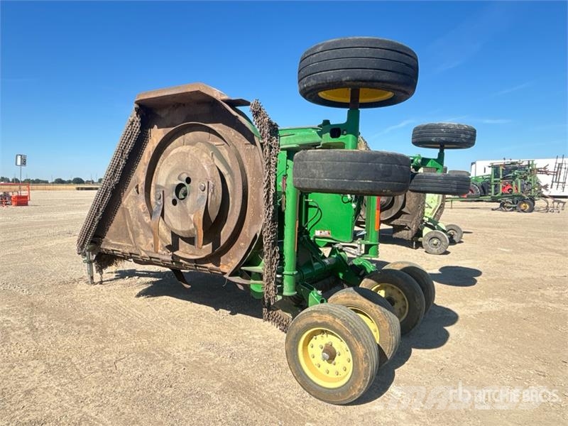 John Deere CX15 15 ft Flex Wing Rotary Cutter معدات جز نباتات البطاطس المتيبسة